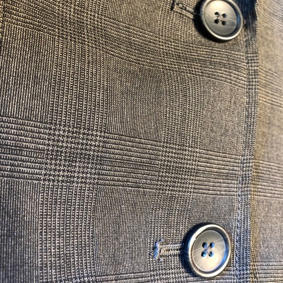 Unworn Banana Republic gray blazer with pleats - Picture 3 of 8